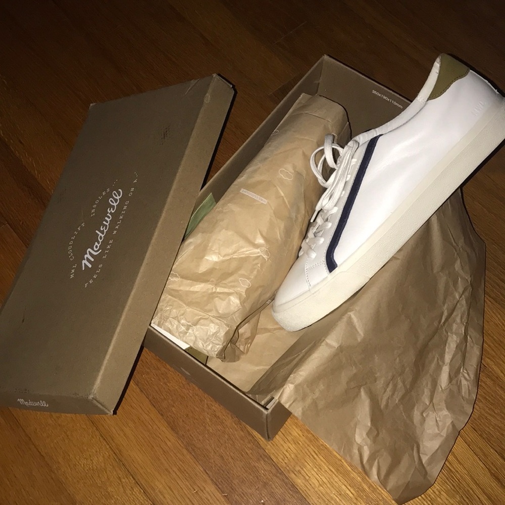 EUC Madewell leather sneakers size 11